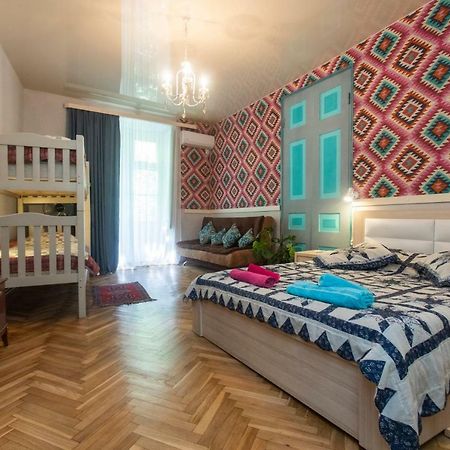 Private Apartment In The Center Of Old Тбилиси Экстерьер фото