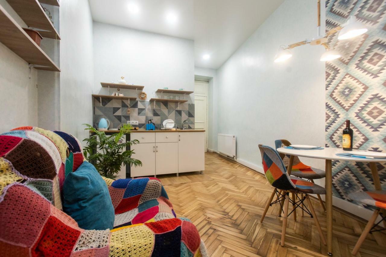 Private Apartment In The Center Of Old Тбилиси Экстерьер фото