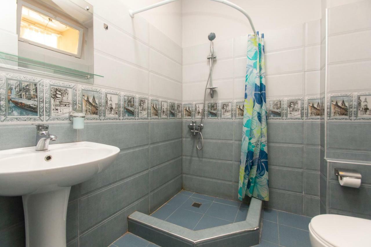 Private Apartment In The Center Of Old Тбилиси Экстерьер фото